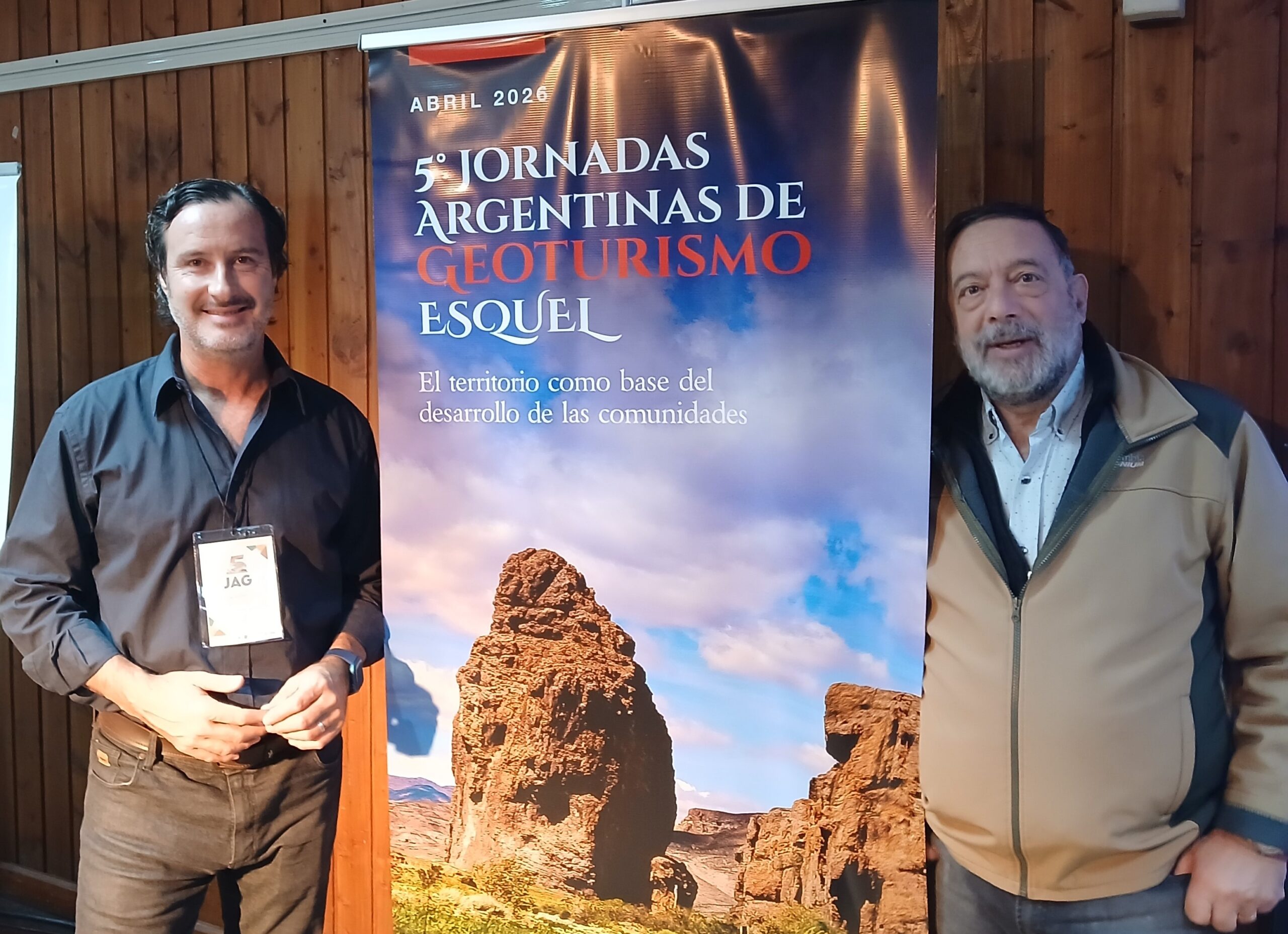Carlos Bassan en las 5 Jornadas Argentinas de Geoturismo en Esquel representando a la Red TCA